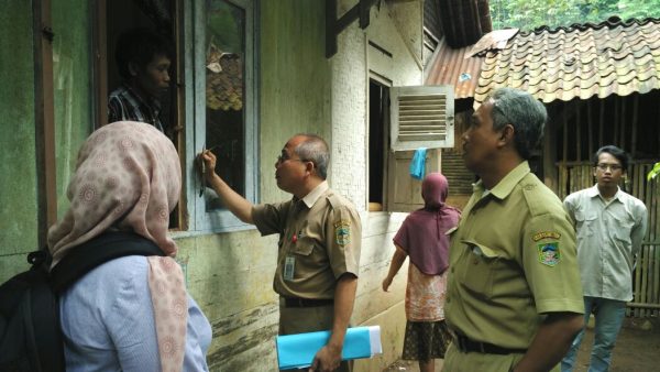 LPPSLH Bersama Dinas Pertanian Kab.Banyumas Kunjungi Petani Gula Kelapa Di Babakan